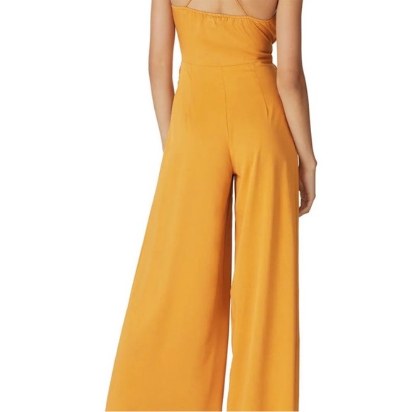 🍊NWT Women’s MINKPINK Orange Belted Cross-back Jumpsuit 🍊 - Picture 5 of 9